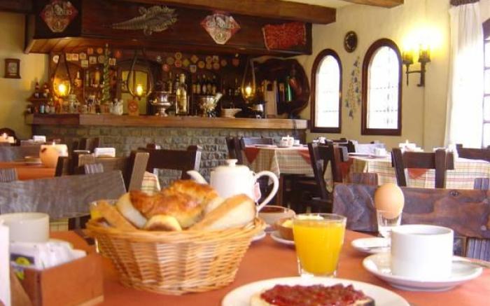 Hosteria La Posta Del Cazador