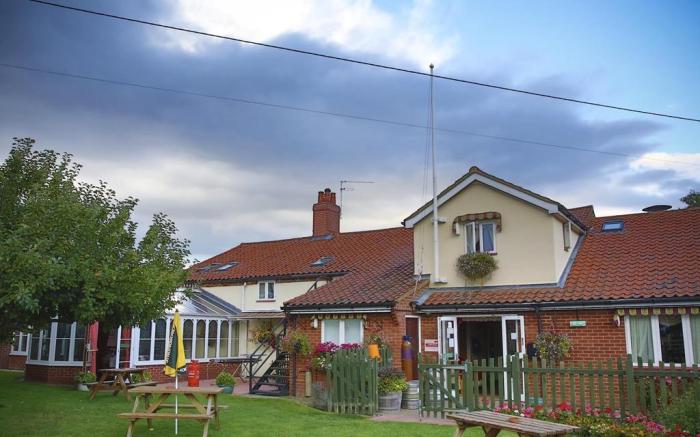 The Longham White Horse