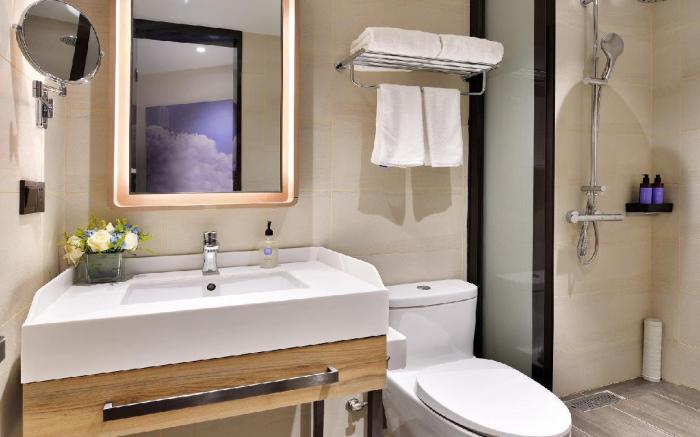 Hanting Premium Hotel Yingshang Wuzhou Wanhuicheng