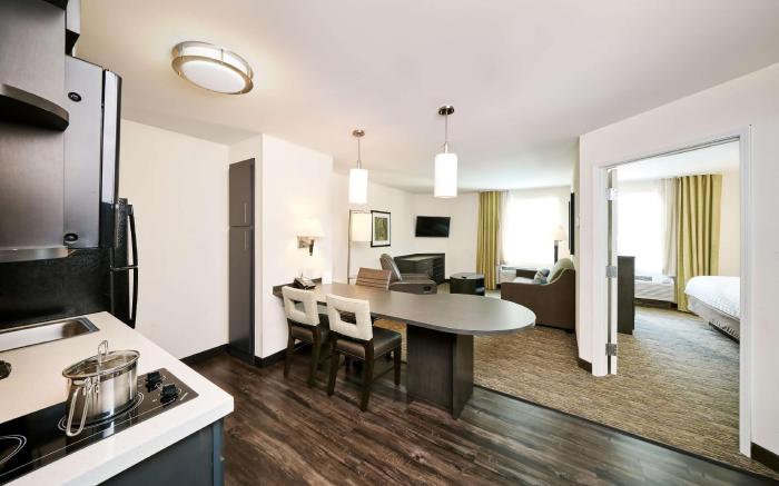 Sonesta Simply Suites Boston Burlington
