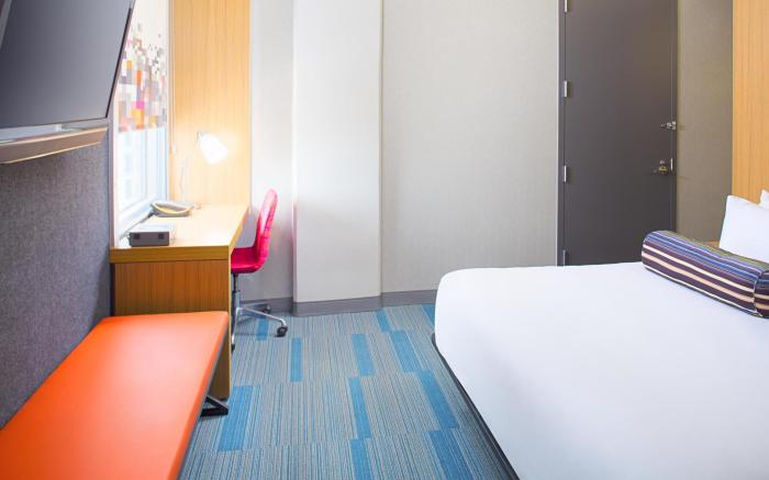 Aloft Charlotte City Center