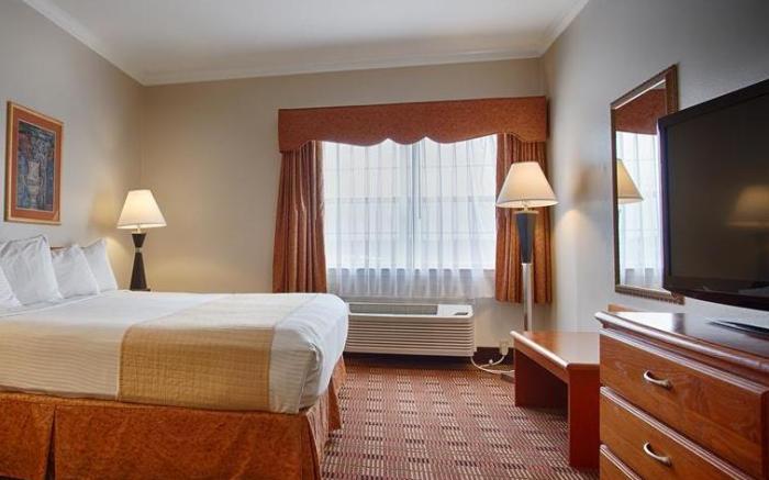 Best Western Club House Inn and Suites