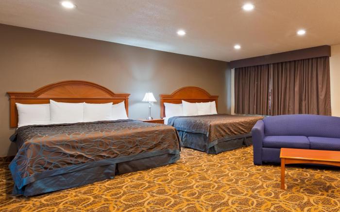 AmericInn by Wyndham Appleton Downtown