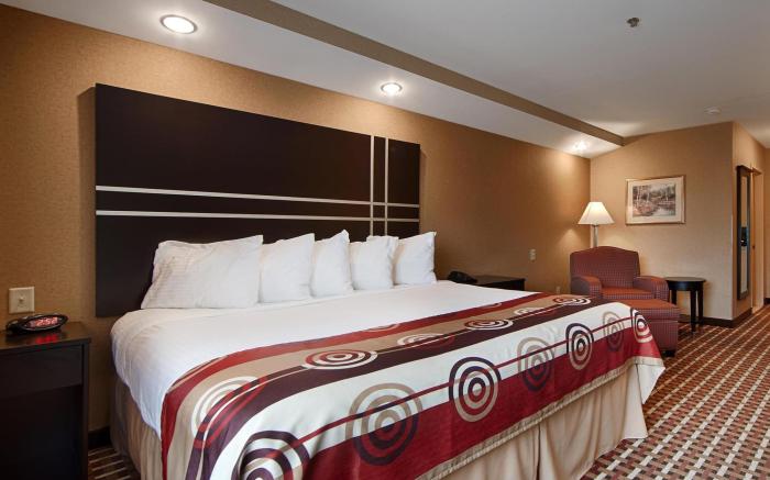 Best Western Plus Cooperstown Inn and Suites