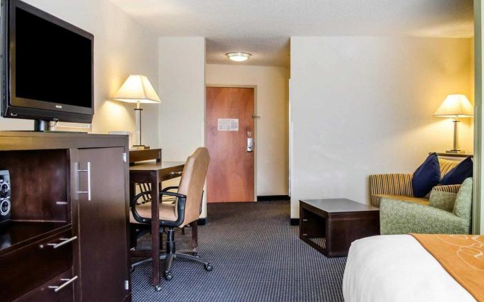 Comfort Suites Amish Country