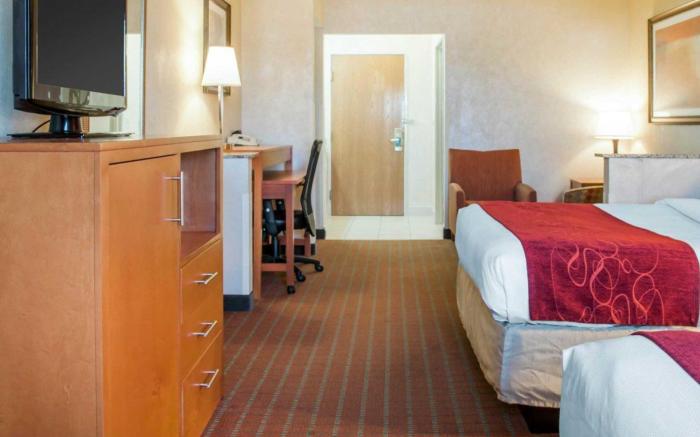 Comfort Suites Auburn Hills-Detroit