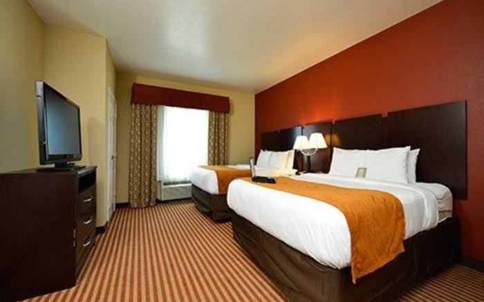 Comfort Suites