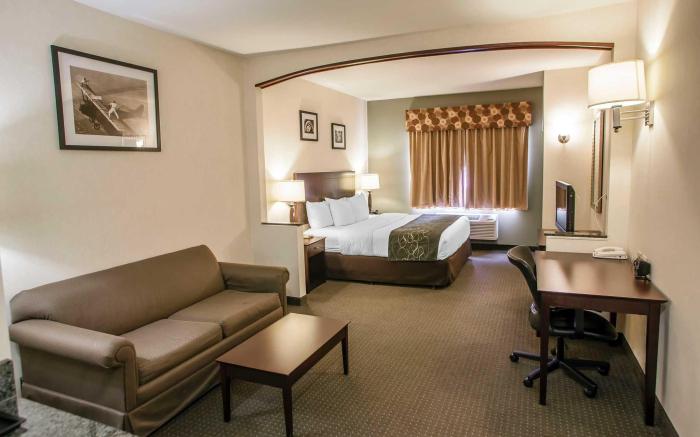 Comfort Suites