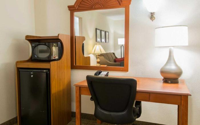 Comfort Suites Fort Pierce I-95