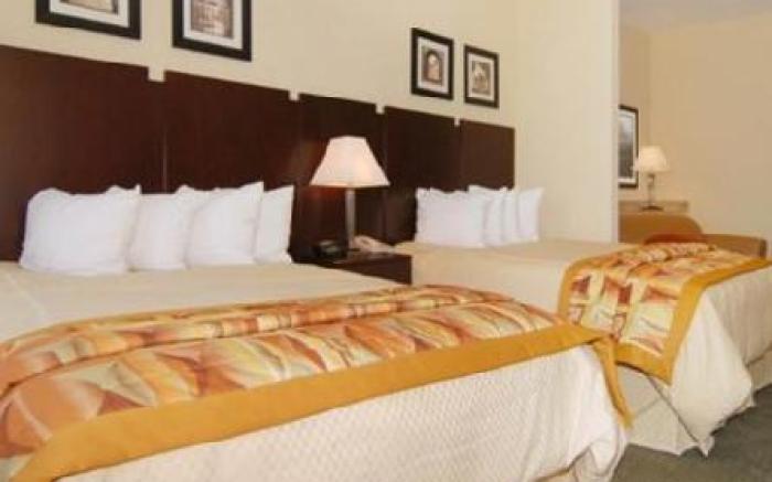 Comfort Suites Murfreesboro Shopping District