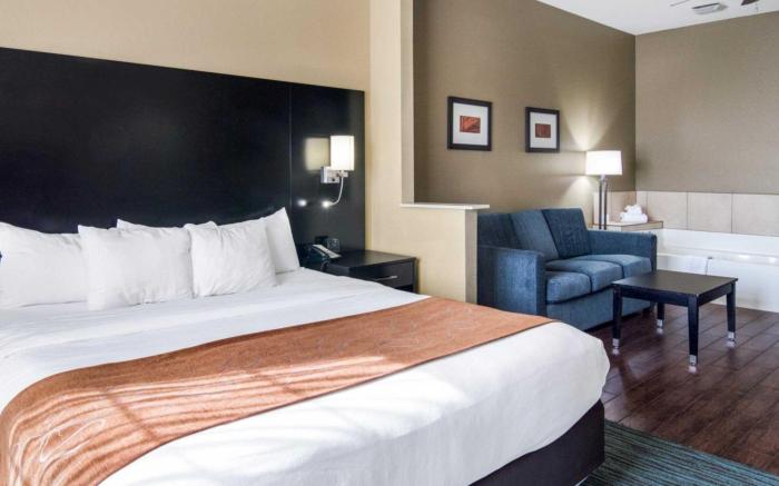 Comfort Suites