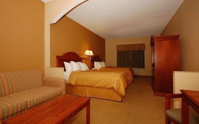 Comfort Suites