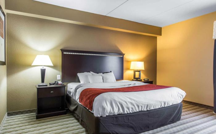 Spark by Hilton Pearland