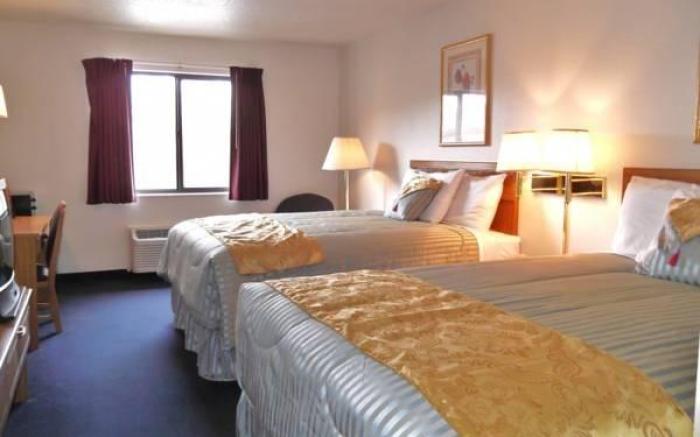Capital O Amerihost Inn and Suites Fulton Hwy 54 MO