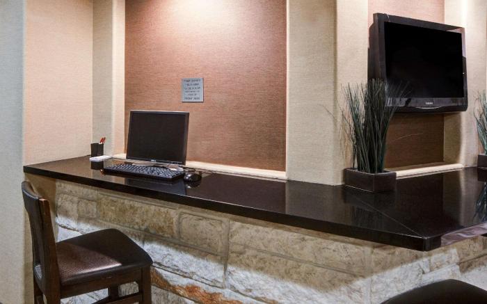 Comfort Suites Arlington - Entertainment District