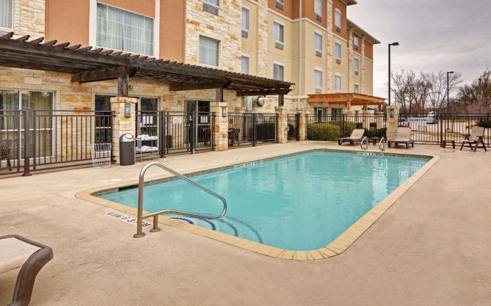 Comfort Suites Arlington - Entertainment District