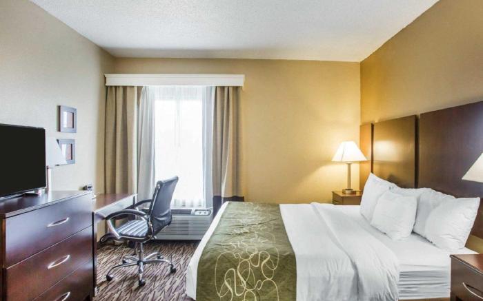 Comfort Suites
