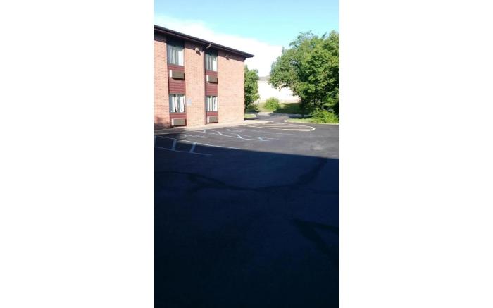 Capital O Amerihost Inn and Suites Fulton Hwy 54 MO