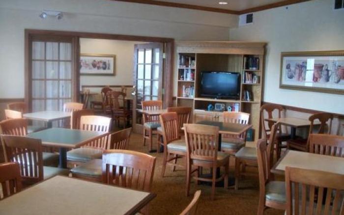 Country Inn & Suites by Radisson, Lansing, MI