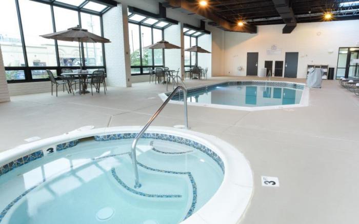 Drury Inn & Suites Joplin