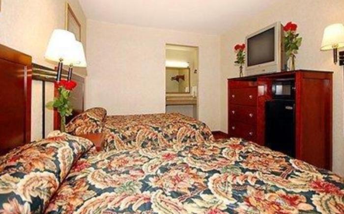 Red Carpet Inn by University of MD