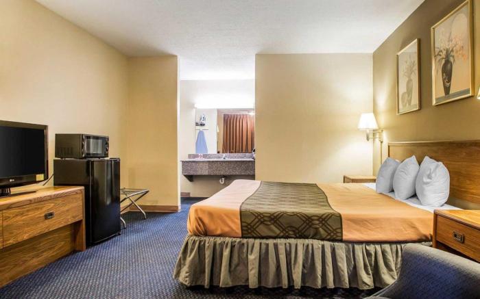 Econo Lodge near Missouri University of Science and Technology