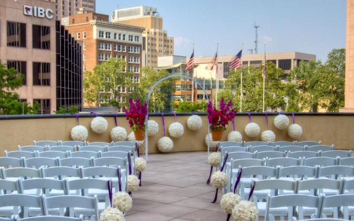 Embassy Suites by Hilton San Antonio Riverwalk Downtown