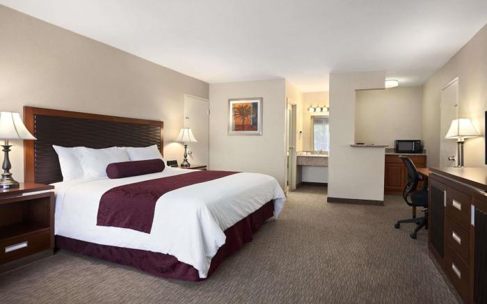 Ramada by Wyndham Sunnyvale Silicon Valley