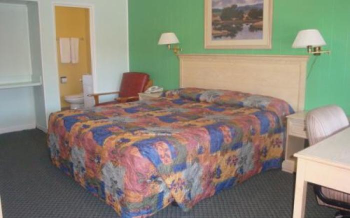Hitching Post Studios Inn