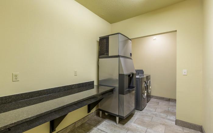 Cobblestone Inn & Suites - Merrill