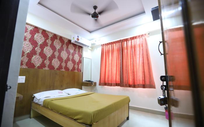 Hotel Embassy