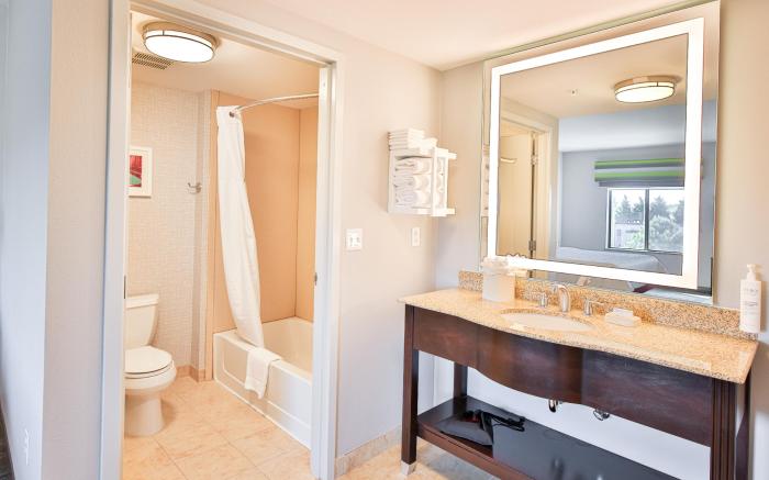 Hampton Inn & Suites Seattle/Kent,WA