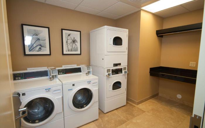 Hampton Inn and Suites Wichita Northeast