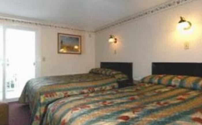 Hyannis Travel Inn