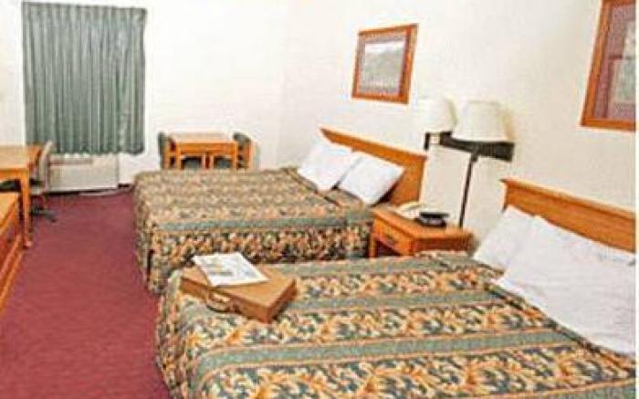 Home Gate Inn & Suites