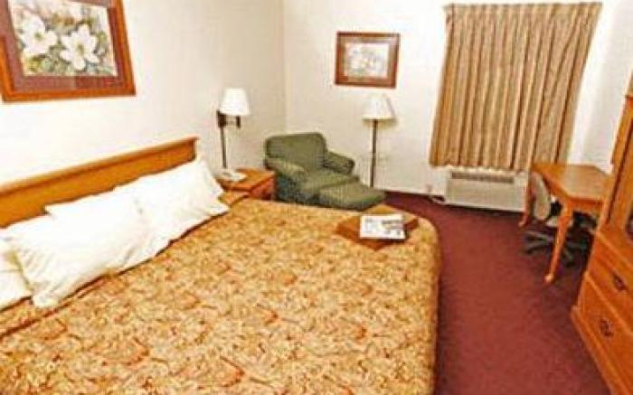Home Gate Inn & Suites