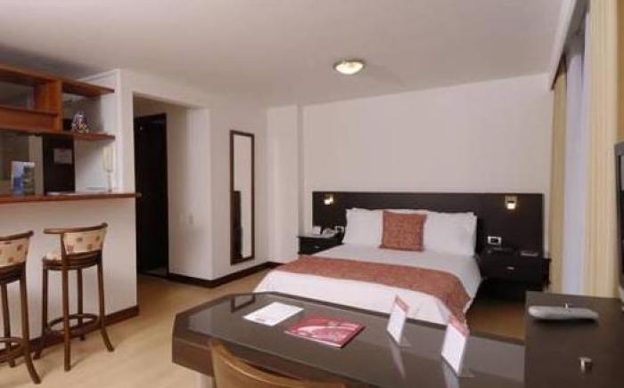 Leblon Suites Hotel