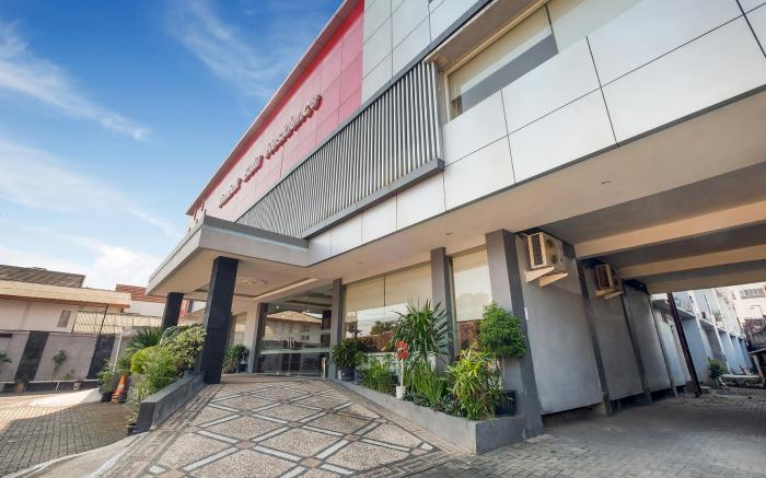 OYO Flagship Tembok Batu Residence
