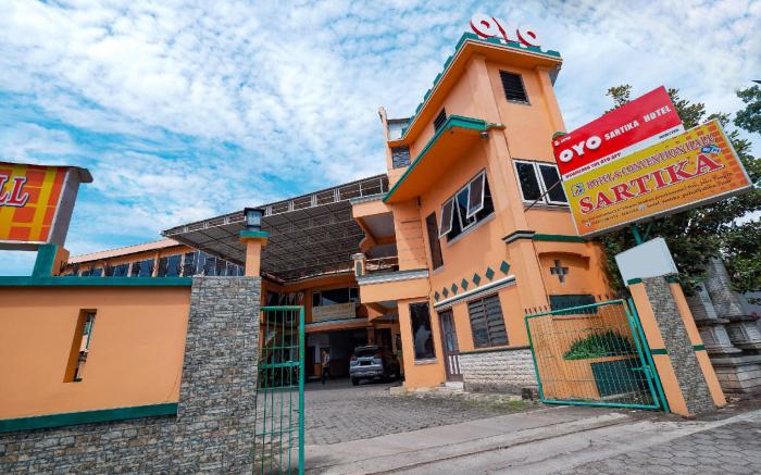 OYO 2855 Sartika Hotel Pati