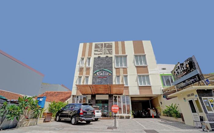 OYO 90075 Feliz Hotel