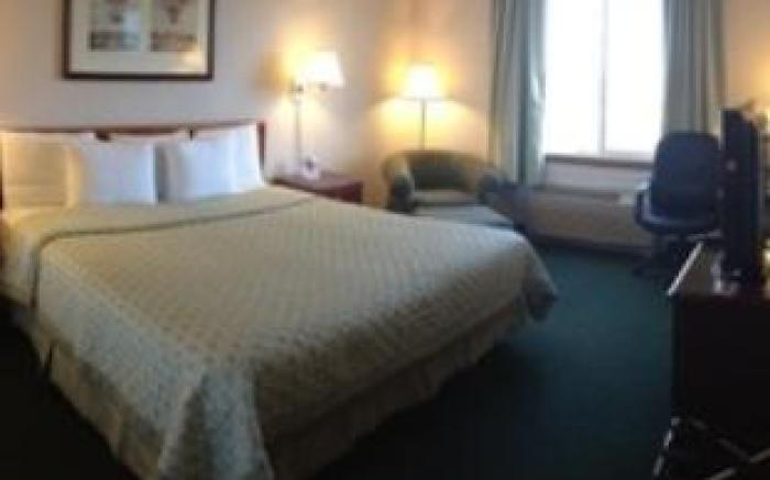 Meadowlands Plaza Hotel
