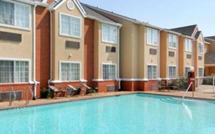 Regency Inn & Suites DFW