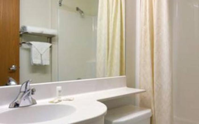 Americas Best Value Inn & Suites Racine