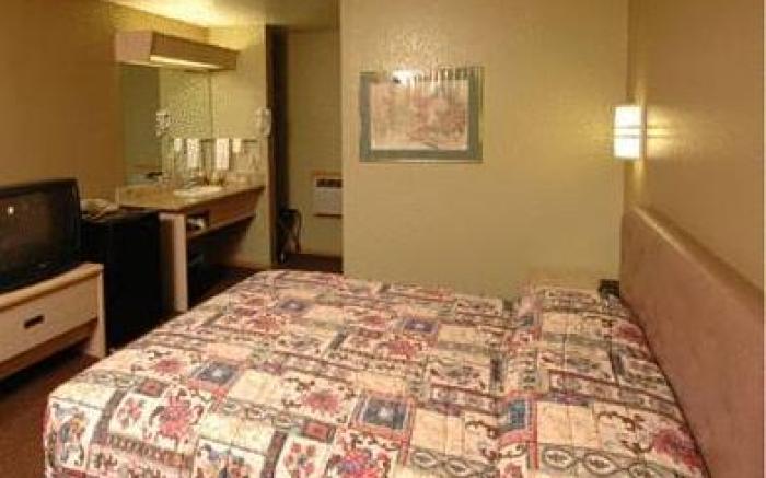 Nordic Inn and Suites