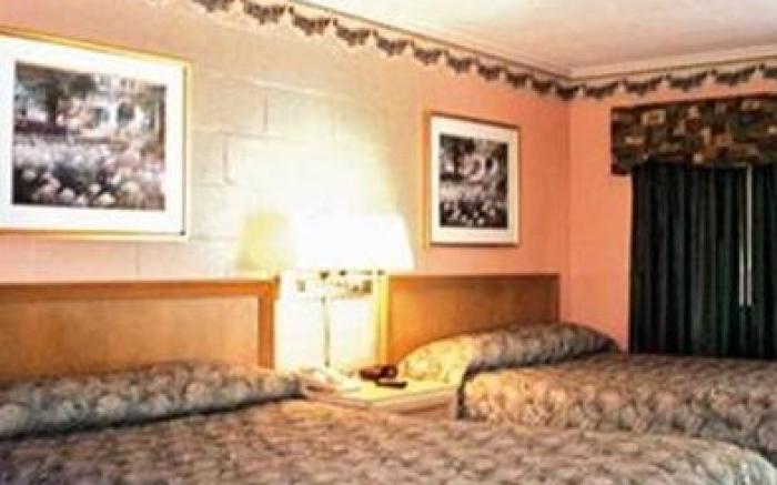 Pilgrim Inn & Cottages