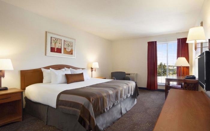 Ramada by Wyndham SeaTac Airport