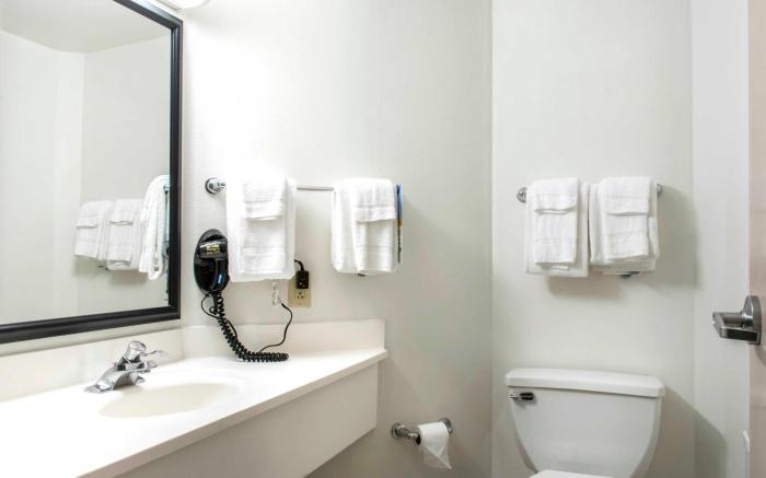 Days Inn by Wyndham Penn State