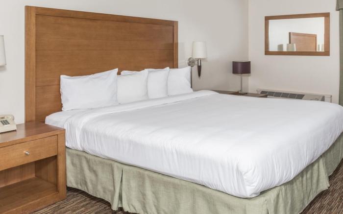 The Grand Inn Peoria