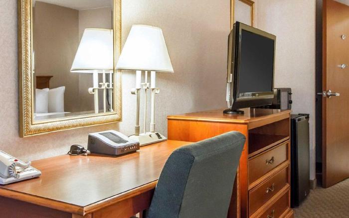 Quality Inn Exit 4