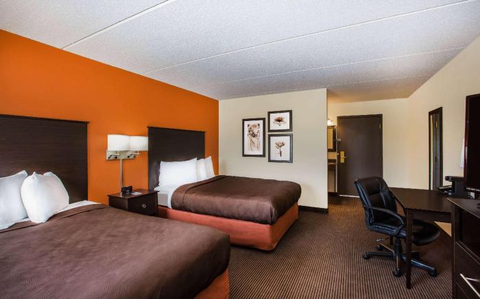 AmericInn by Wyndham Baxter Brainerd